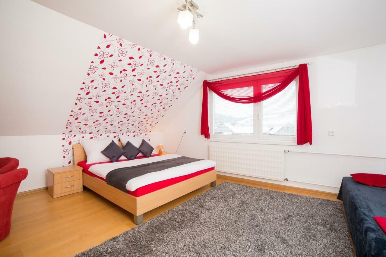 Apartmanovy Dom Adriana Zuberec Extérieur photo